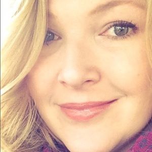 Meet your Posher, Jenn